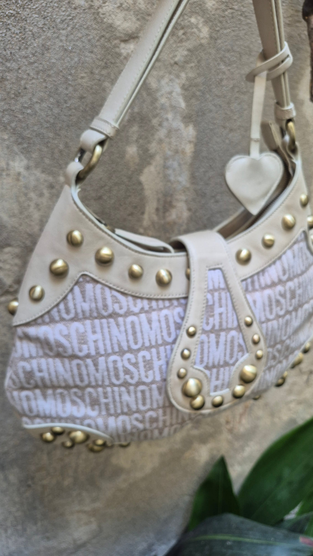 MOSCHINO